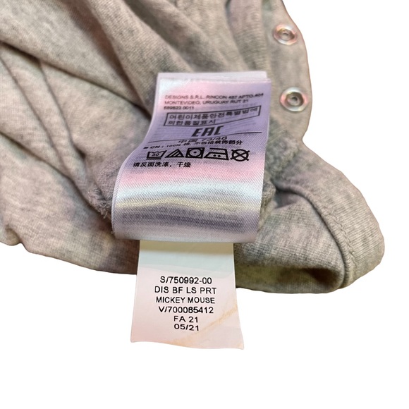 DISNEY BABY GAP 100% ORGANIC COTTON LONG SLEEVE ONSIE 6-12 MONTHS - Picture 7 of 9